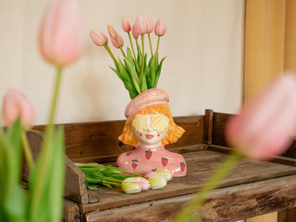 Vaas Meisje aardbei - Roze Aardewerk pot - 24 cm hoog